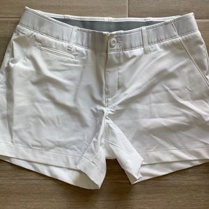 Under Armour Heat Gear Golf Shorts size 10